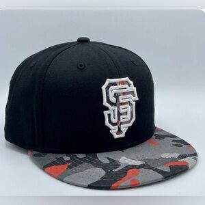 New Era San Francisco Giants Camo Splatter Hat Cap Medium-Large Strapback